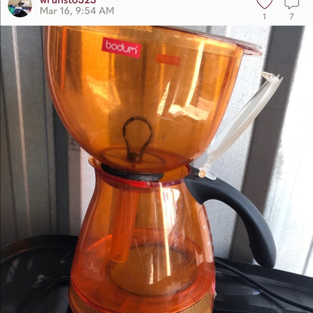Coffee pot